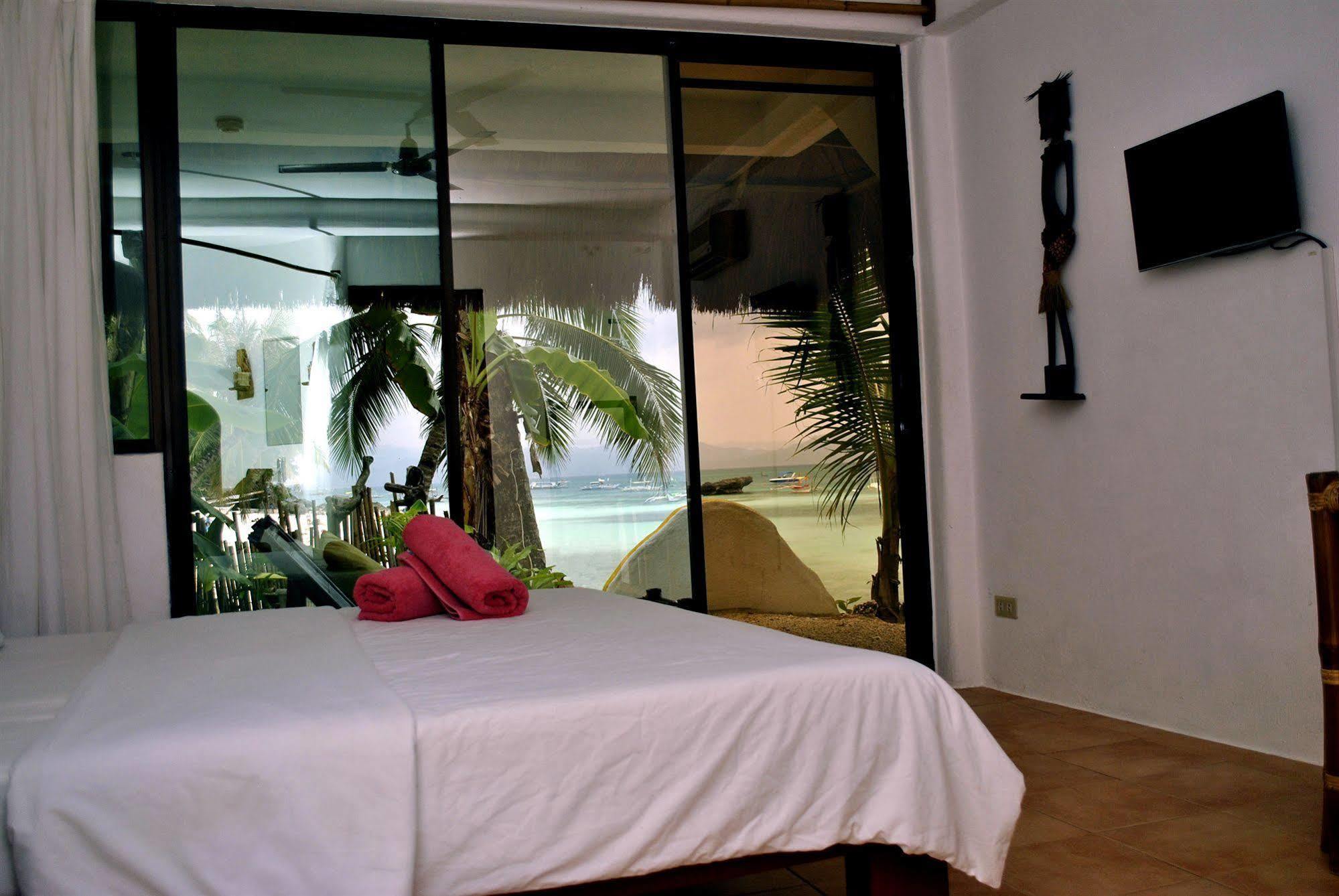 Artista Beach Villa Balabag  Εξωτερικό φωτογραφία